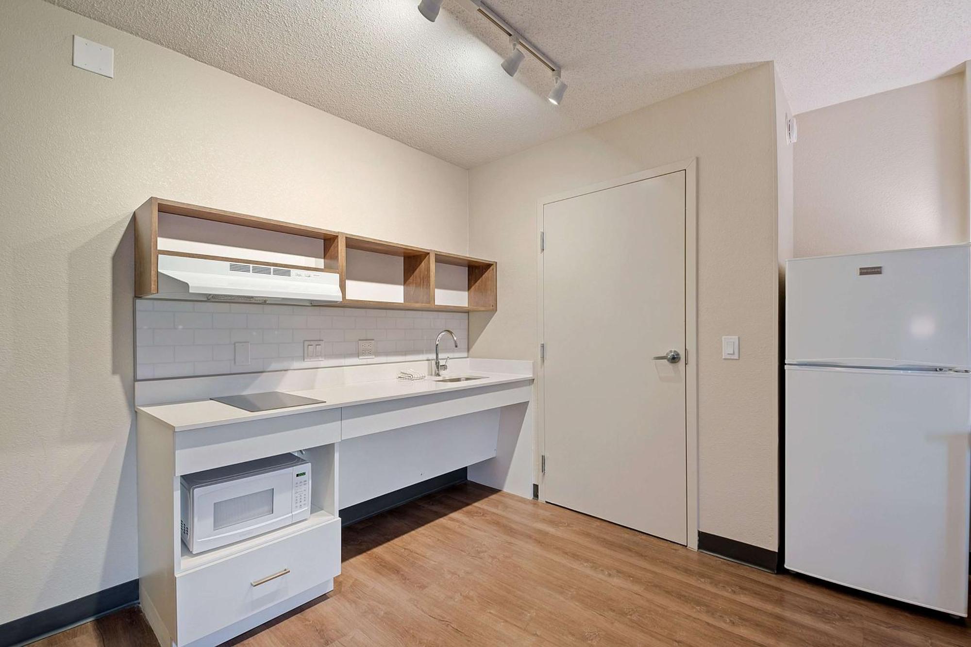 Extended Stay America Suites - Miami - Airport - Blue Lagoon Miami Springs Dış mekan fotoğraf